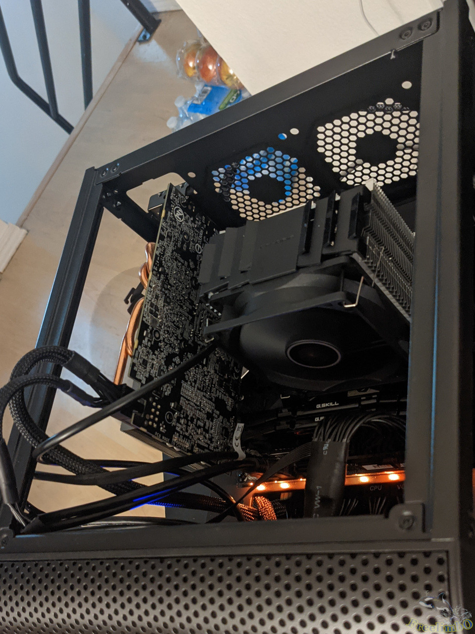 /img/2021-08-21a/Core-V1_GPU.jpg