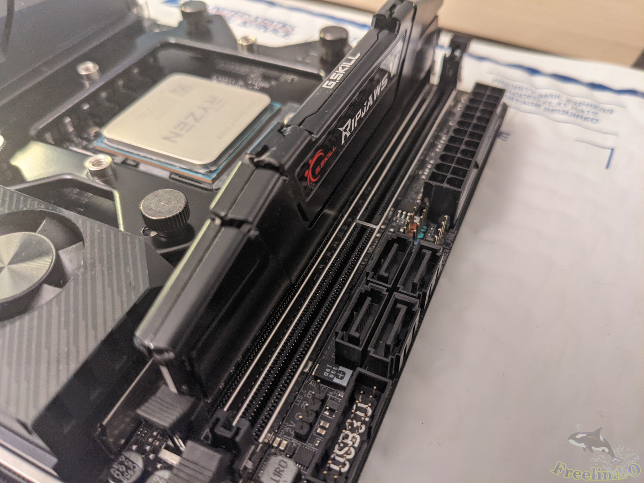 /img/2021-08-21a/X570-I_RAM_1.jpg