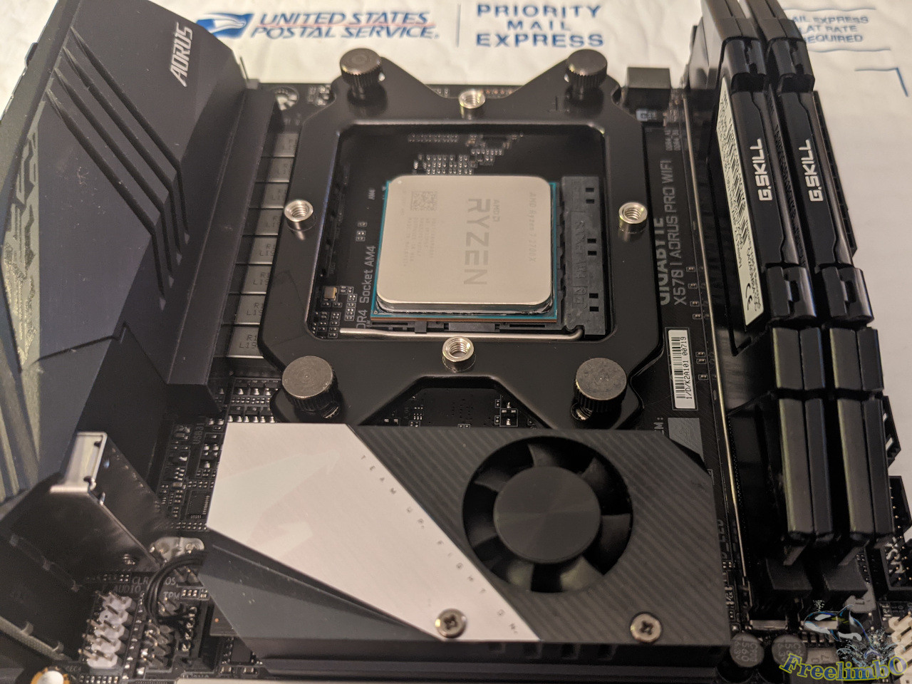 /img/2021-08-21a/X570-I_RAM_2.jpg